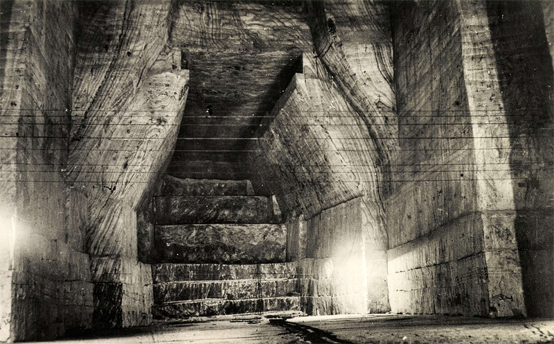 Illustration for article titled These Incredible Salt Mines Are Like Another World Beneath Our Feet
